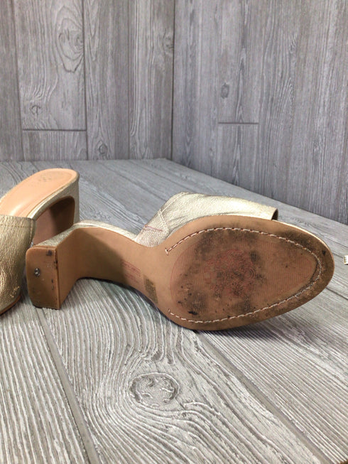 Vince Camuto Sandals Size 8.5